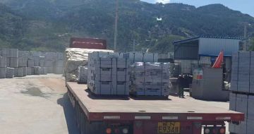 襄阳 芝麻白仿形路沿石，直形路沿石