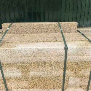 襄阳 黄金麻花岗岩石材机切面栏杆料半成品