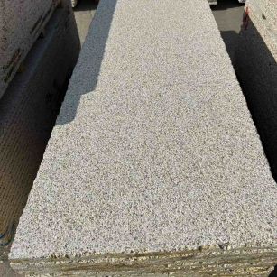 襄阳 黄金麻花岗岩荔枝面毛板，半成品