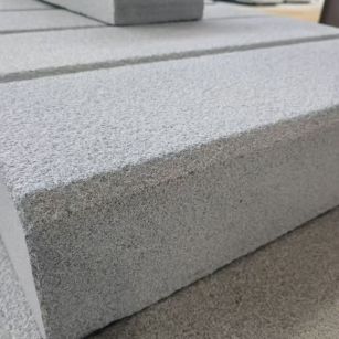 襄阳 芝麻灰荔枝面路沿石