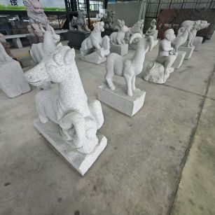 襄阳 芝麻白花岗岩造型立体雕刻——十二生肖