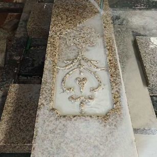 襄阳 黄金麻花岗岩异形加工雕刻栏杆大柱