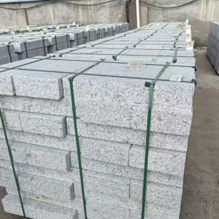 襄阳 白麻花岗岩路沿石，弧形路沿石，道牙石，马路牙子，界石，路缘石，平沿石，直岩石，平缘石等