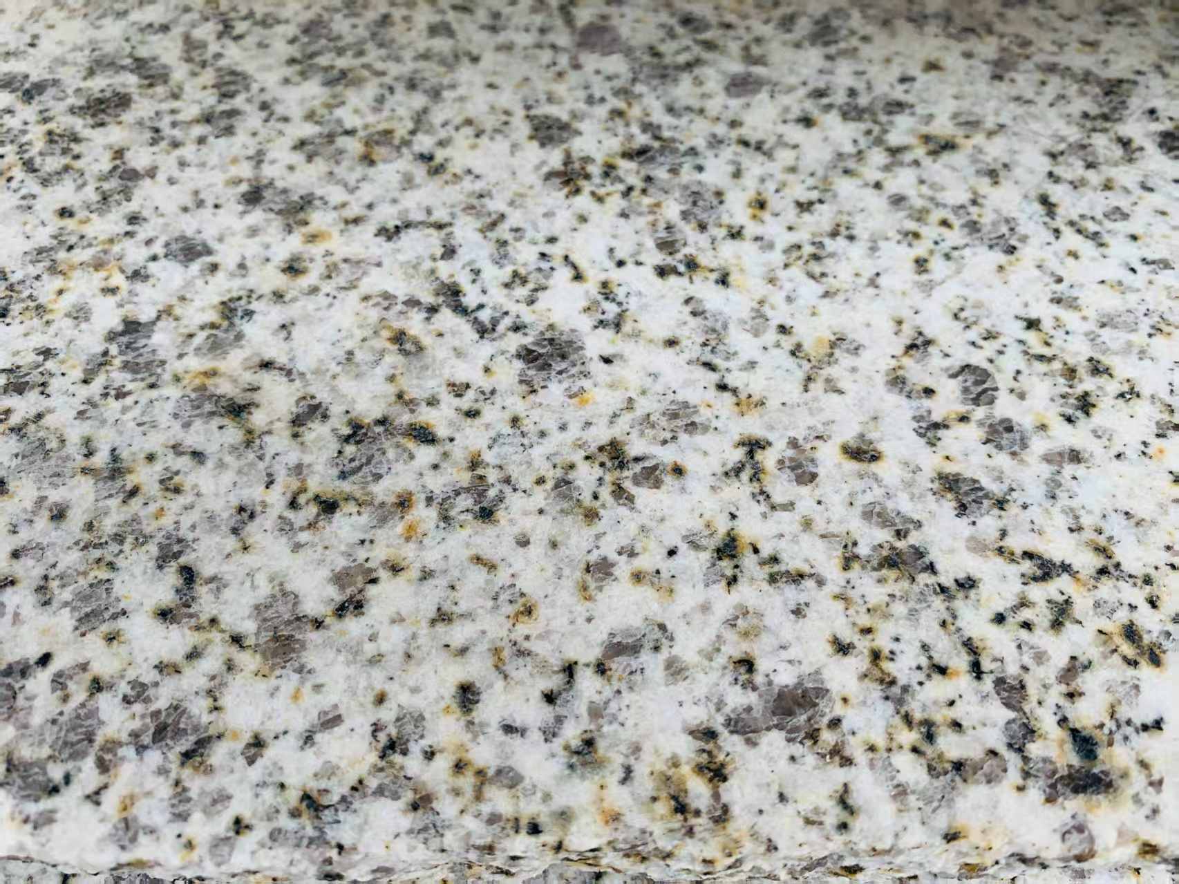 襄阳 黄金麻花岗岩石材浅黄光面