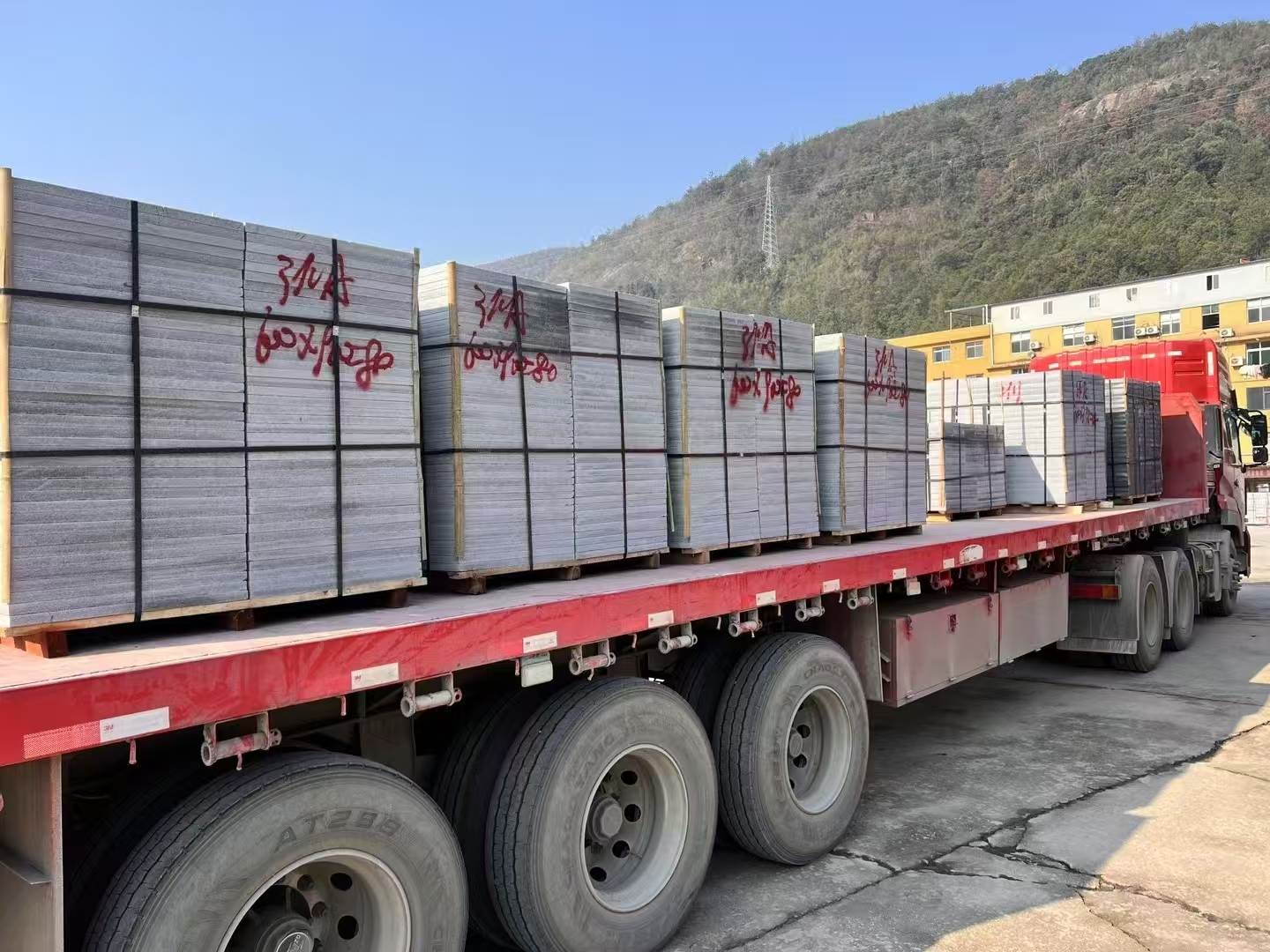 襄阳 芝麻灰地铺石出货日常