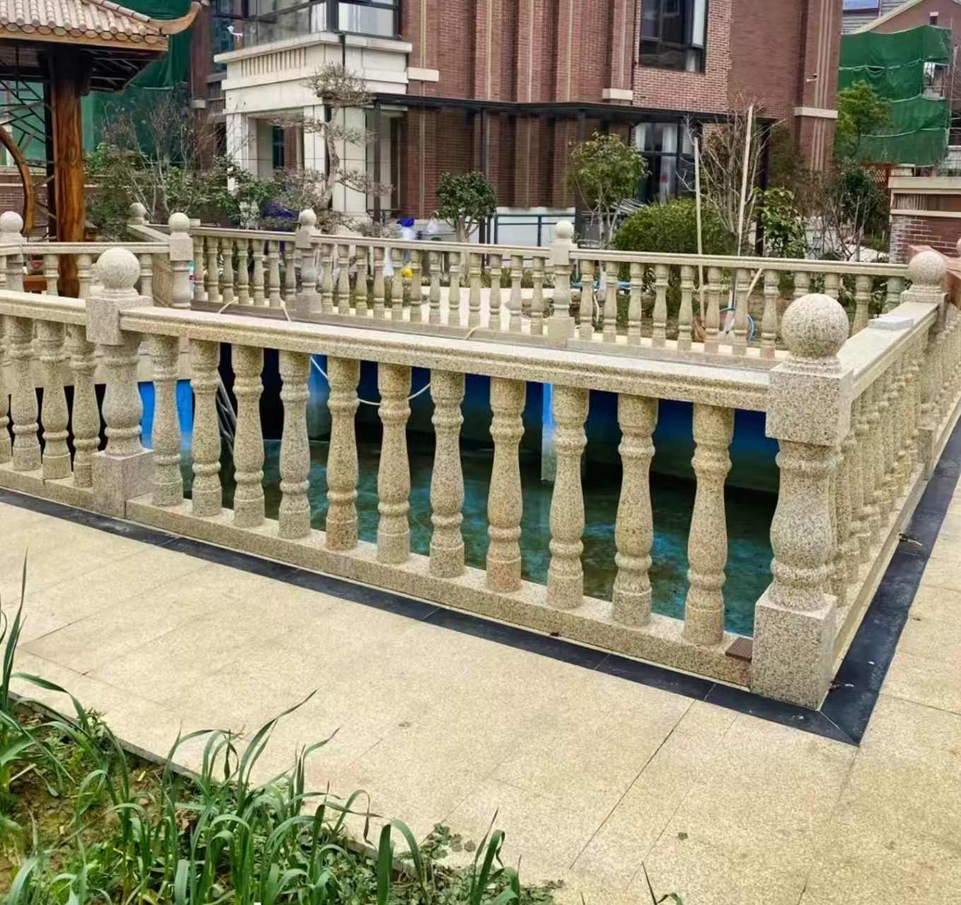 襄阳黄金麻花岗岩石材栏杆，扶手，将军柱，花瓶柱