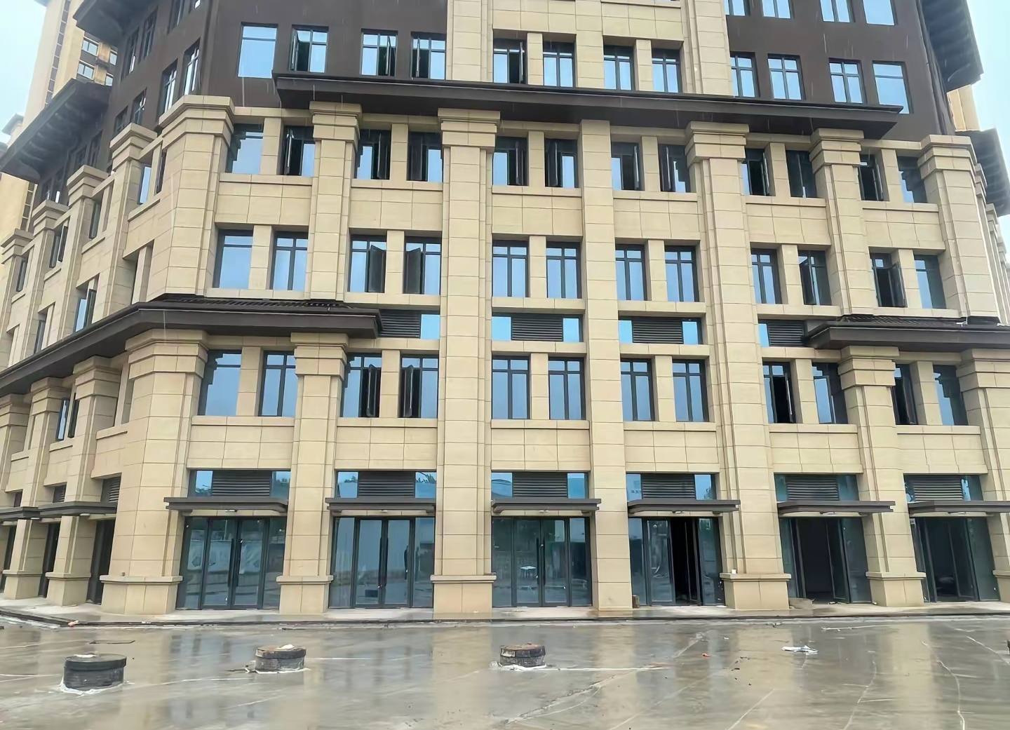 襄阳 黄金麻花岗岩荔枝面小区外墙干挂