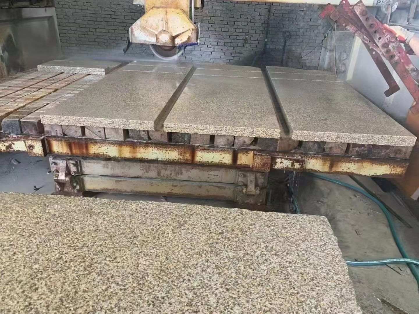 襄阳 黄金麻荔枝面成品板加工