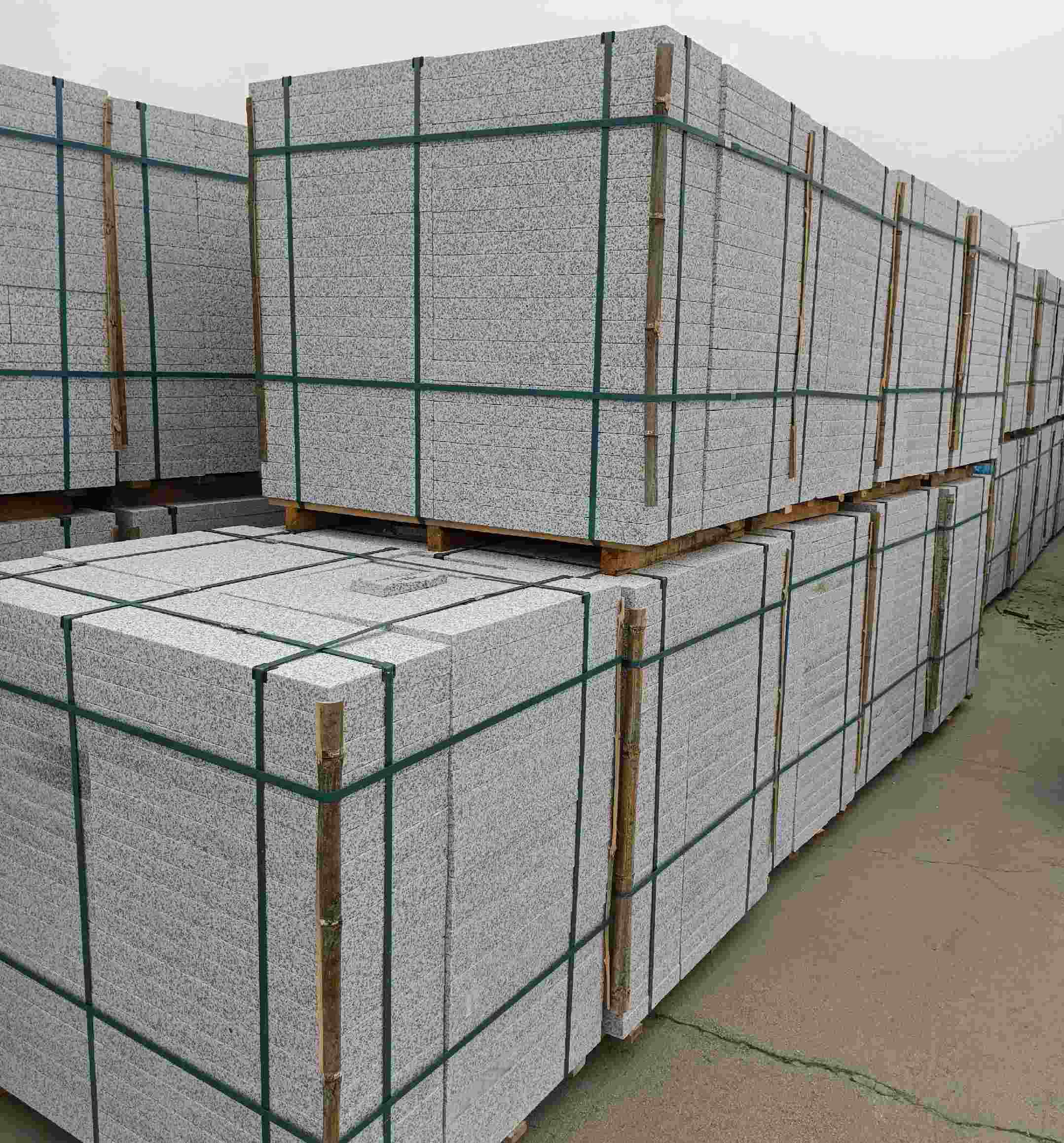 襄阳 白麻花岗岩石材荔枝面地铺石（300*600*50）