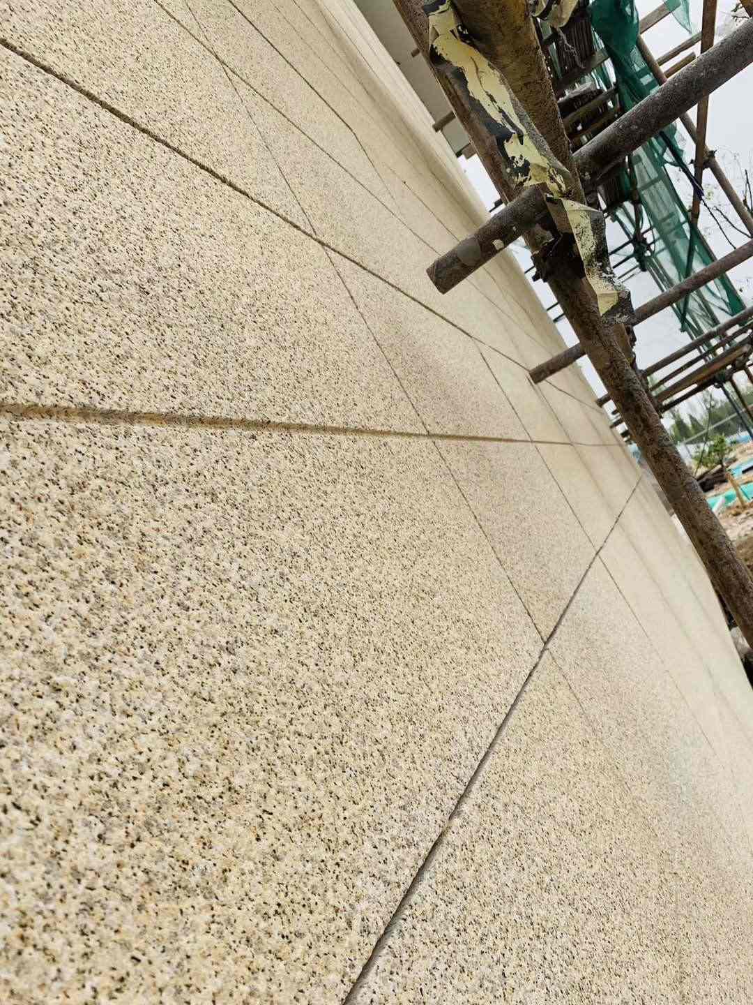 襄阳 黄金麻花岗岩荔枝面外墙干挂石材效果示例