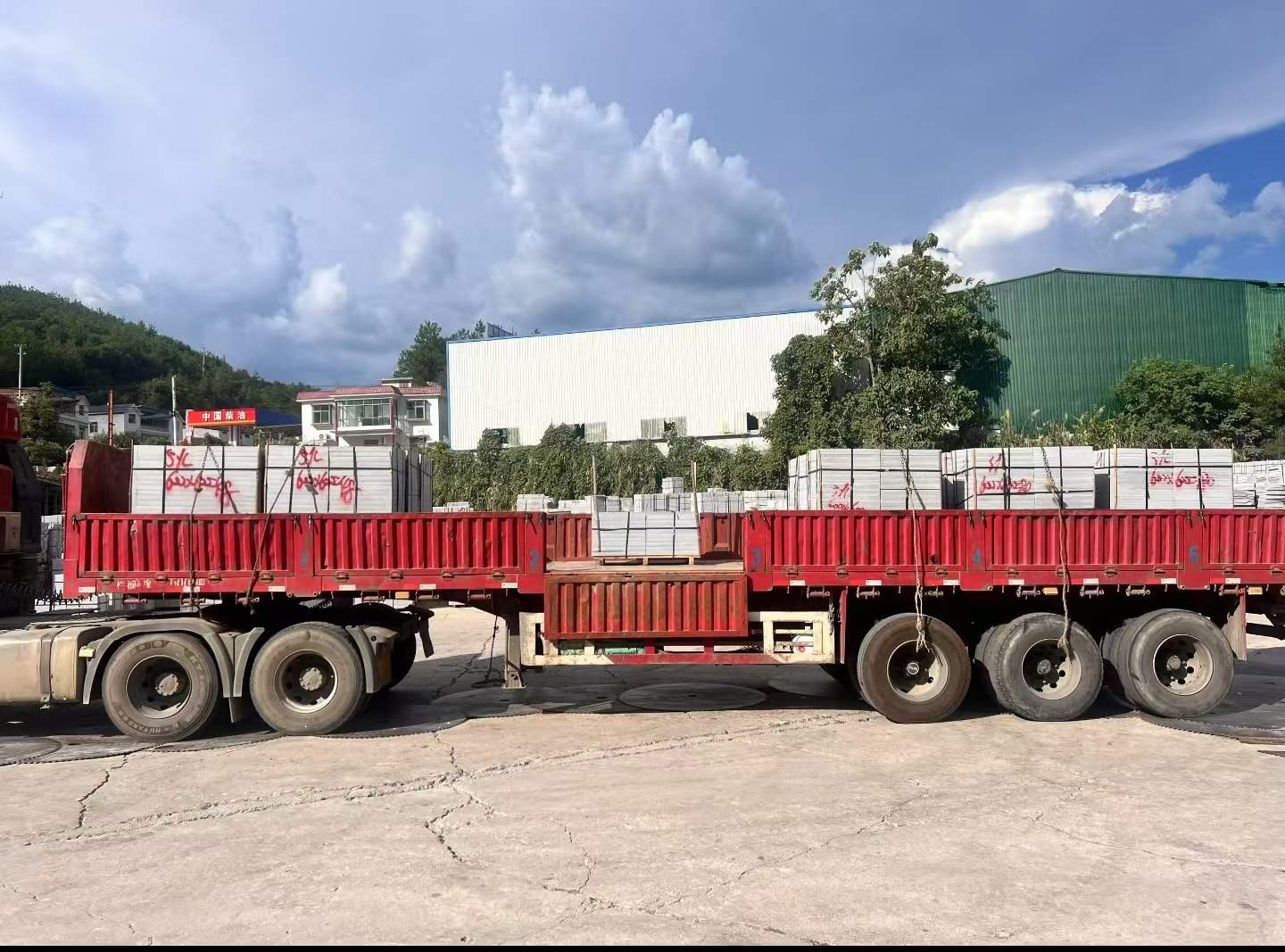 襄阳 芝麻灰花岗岩地铺石出货日常