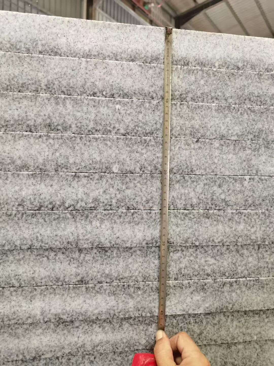 襄阳 芝麻白火烧成品厚薄均匀，B料价格接近A料质量