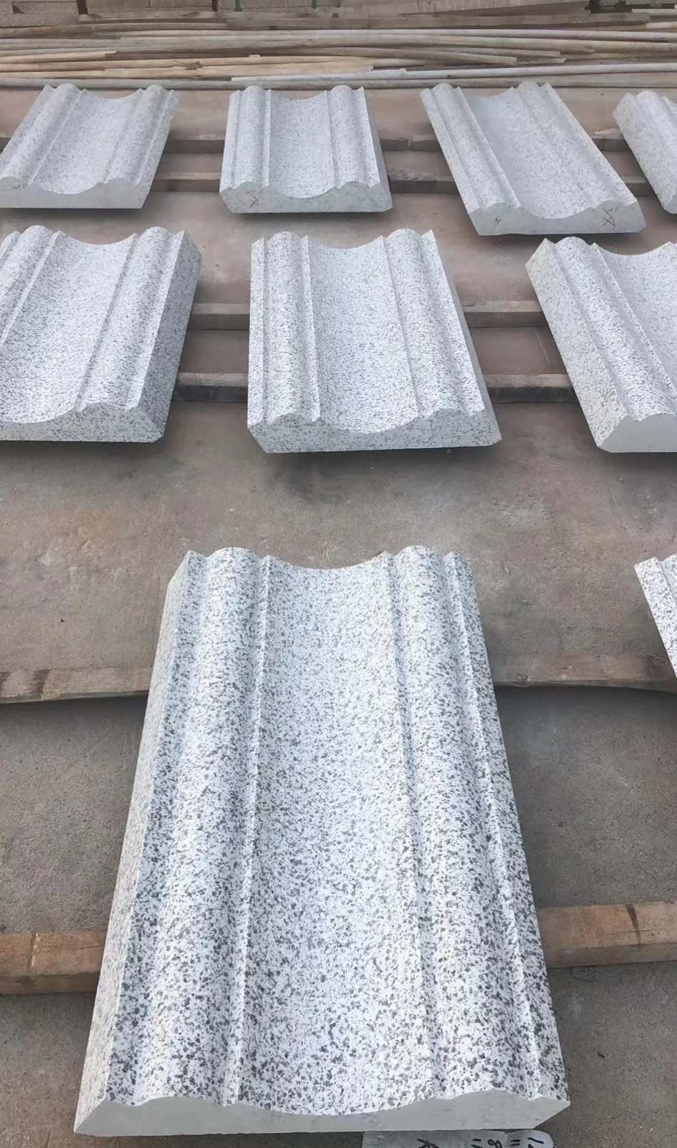 襄阳 白麻花岗岩光面别墅线条