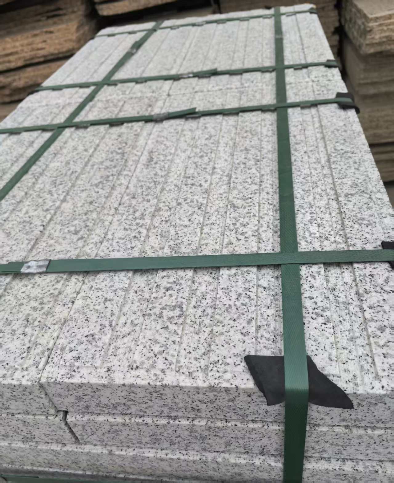 襄阳 白麻花岗岩直行盲道石，盲条，地铺石