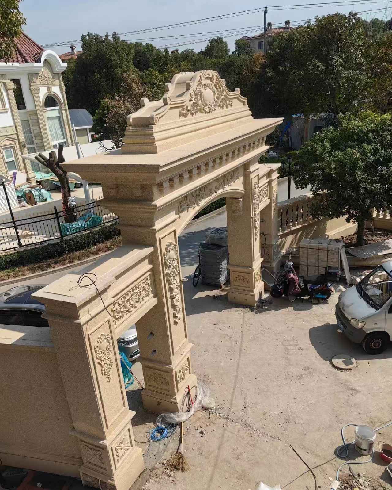 襄阳 黄金麻荔枝面花岗岩别墅门楼