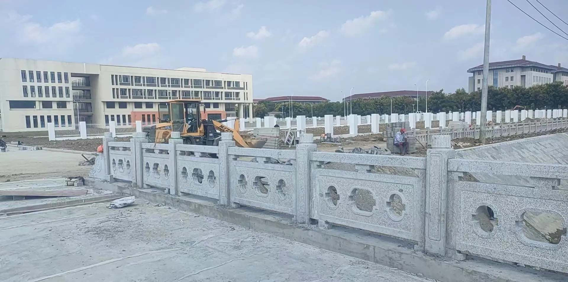 襄阳 白麻花岗岩荔枝面河道栏杆