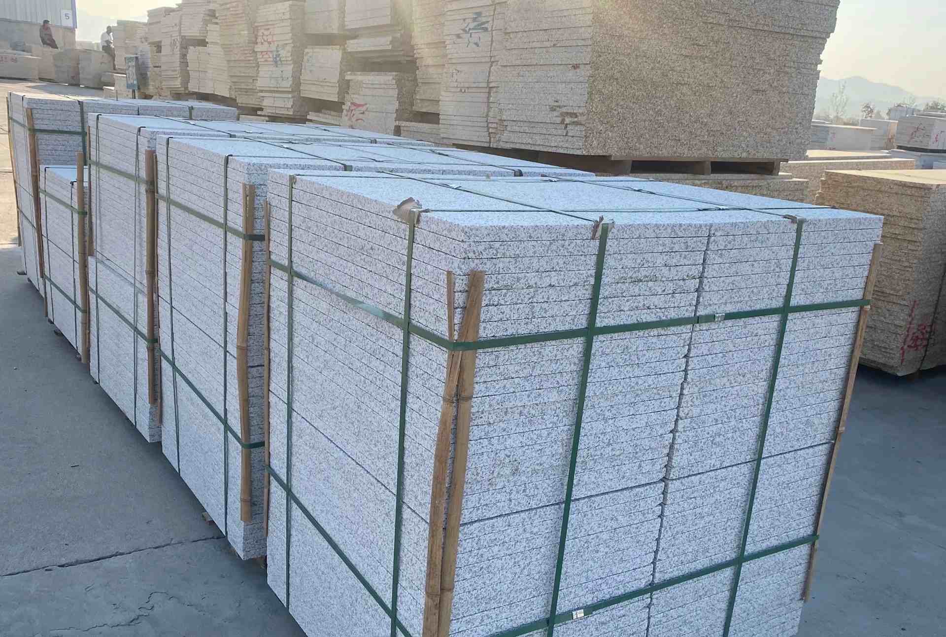 襄阳 白麻花岗岩荔枝面地铺石