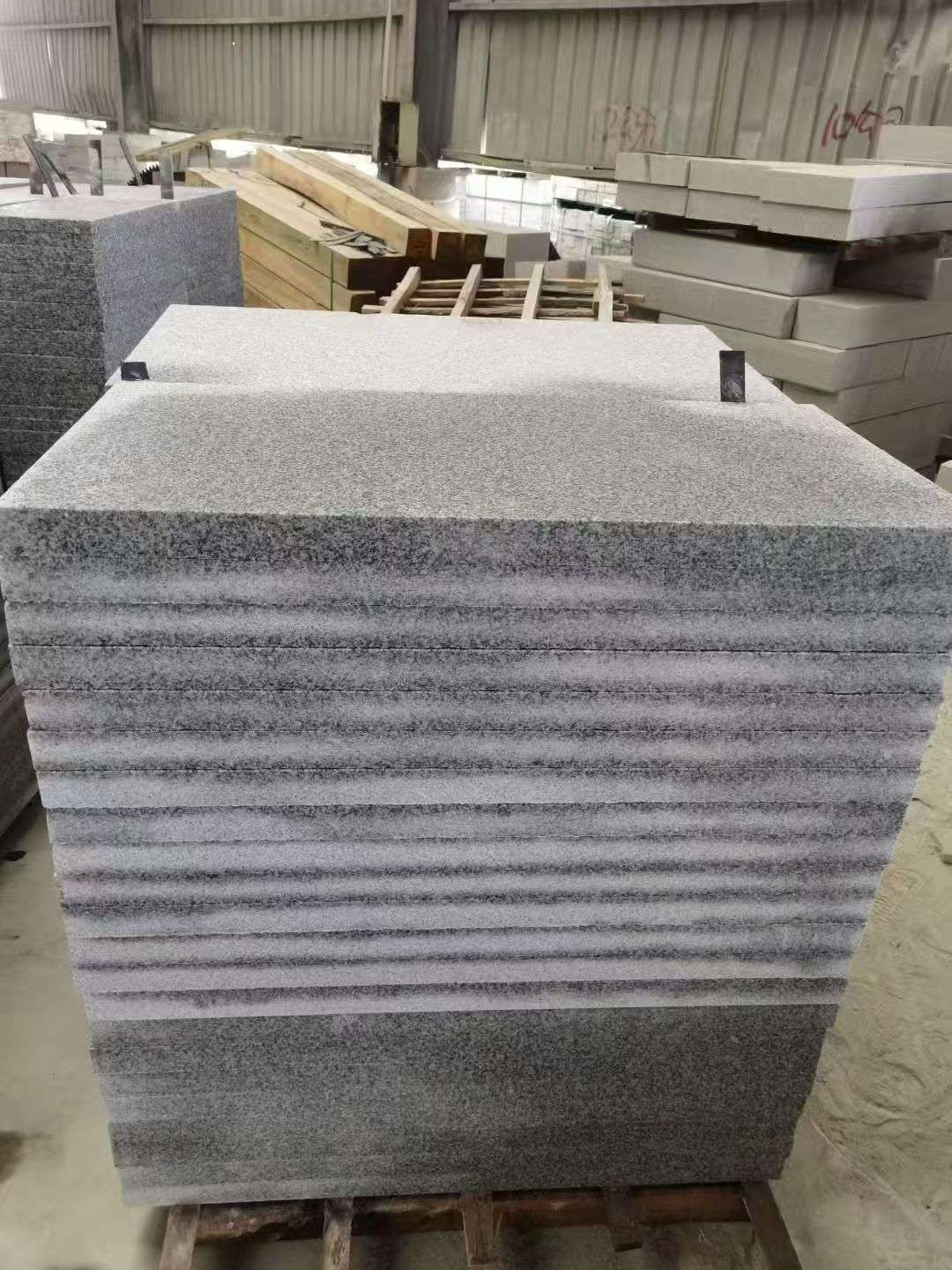 襄阳 芝麻白5公分火烧地铺成品，900*400，规格可定制